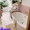 Gạch ốp lát phòng vệ sinh màu hồng MT-100100H
