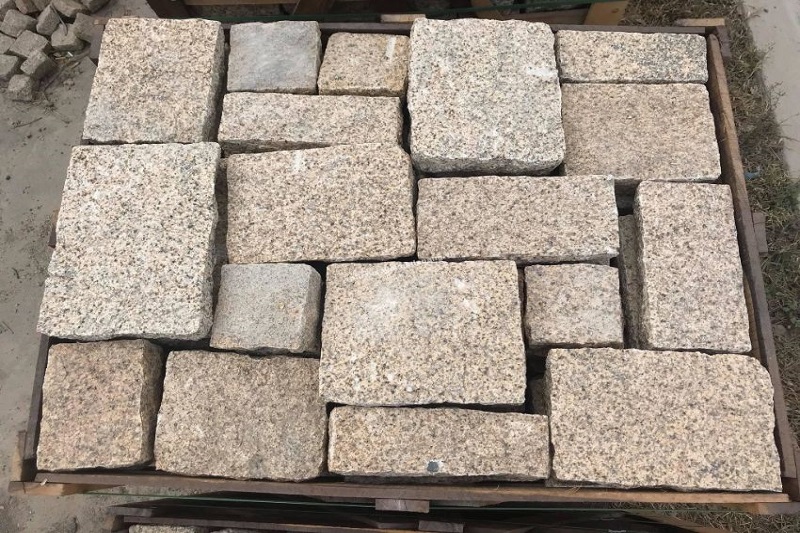 Giá đá chẻ tự nhiên phụ thuộc vào các yếu tố nào?