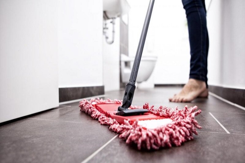 Cách làm sạch sàn gạch sứ, gạch men bóng