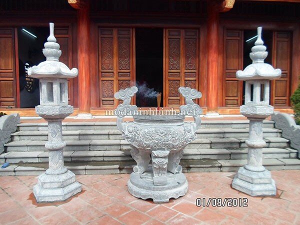 https://newlando.vn/nang-tam-ngoi-nha-khi-su-dung-lan-can-da-tu-nhien/