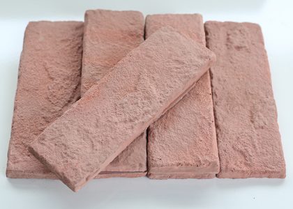 Gạch thẻ giả cổ ốp tường mang vẻ đẹp mộc mạc, đơn giản, gần gũi nhưng không kém phần tinh tế