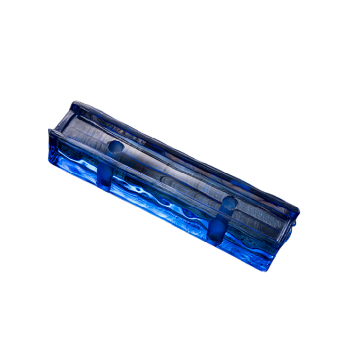 ạch kính MTGK-00003 có độ trong suốt vượt trội, chịu lực tốt, đồng thời mang lại khả năng lấy sáng tự nhiên mà vẫn đảm bảo tính riêng tư