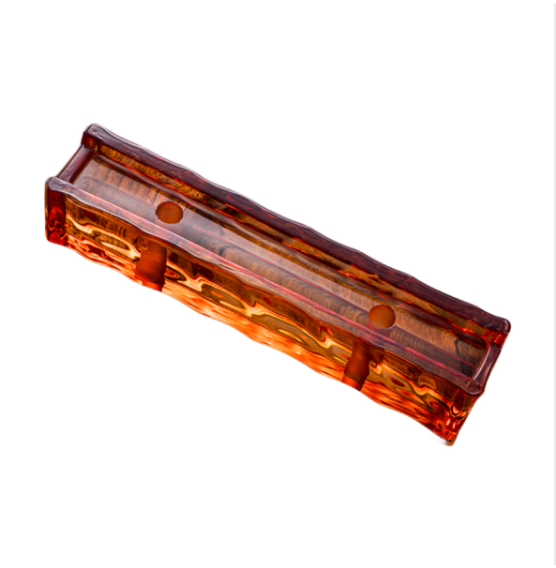 ạch kính MTGK-00004 có độ trong suốt vượt trội, chịu lực tốt, đồng thời mang lại khả năng lấy sáng tự nhiên mà vẫn đảm bảo tính riêng tư