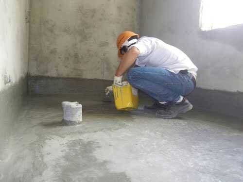 Hiện tượng thấm chân tường khó có thể tránh được trong các công trình