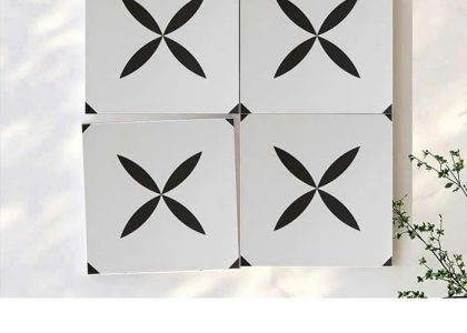 Gạch bông làm từ chất liệu Ceramic cao cấp, độ bền cao, có khả năng chống ăn mòn tốt