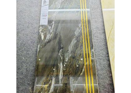 Gạch ốp lát bậc cầu thang có bề mặt bóng, có rãnh, kẻ chỉ, hạn chế trơn trượt tối ưu