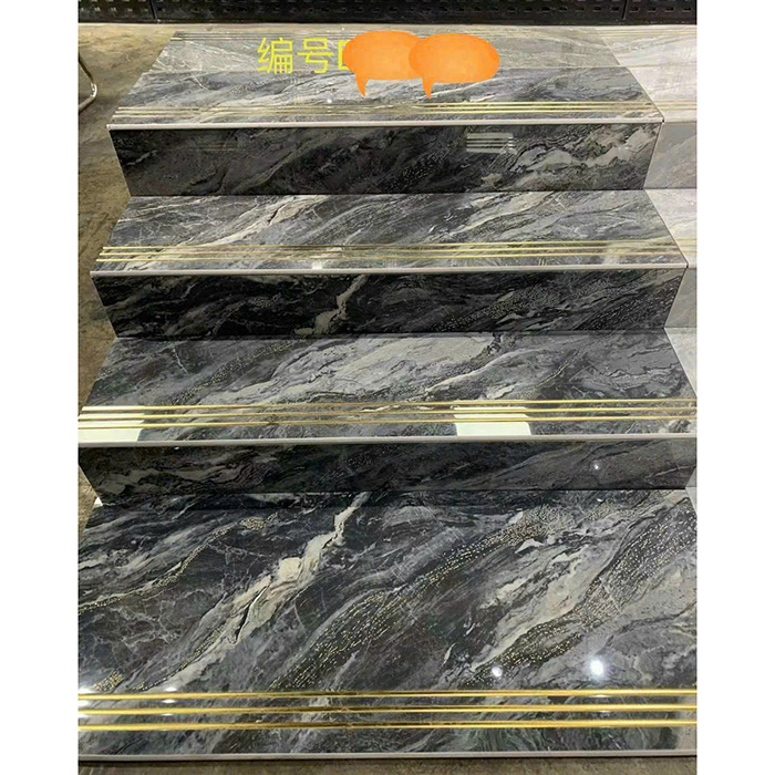 Gạch ốp lát bậc cầu thang có bề mặt bóng, có rãnh, kẻ chỉ, hạn chế trơn trượt tối ưu
