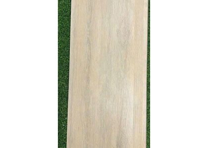 Gạch ốp lát bậc cầu thang có bề mặt bóng, có rãnh, kẻ chỉ, hạn chế trơn trượt tối ưu