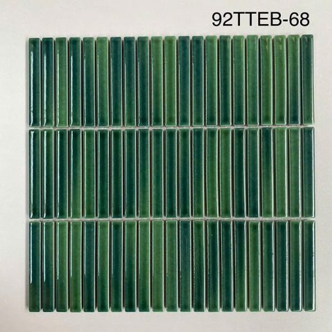 Gạch thẻ cao cấp có cấu tạo chắc chắn và có độ bền cao, không bị phai màu, đảm bảo công trình luôn đẹp bền vững theo thời gian