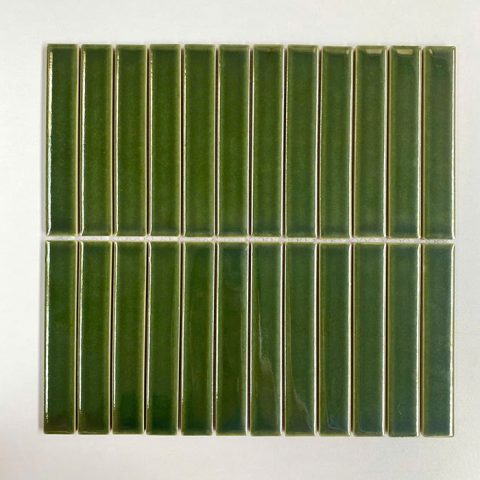 Gạch thẻ cao cấp có cấu tạo chắc chắn và có độ bền cao, không bị phai màu, đảm bảo công trình luôn đẹp bền vững theo thời gian