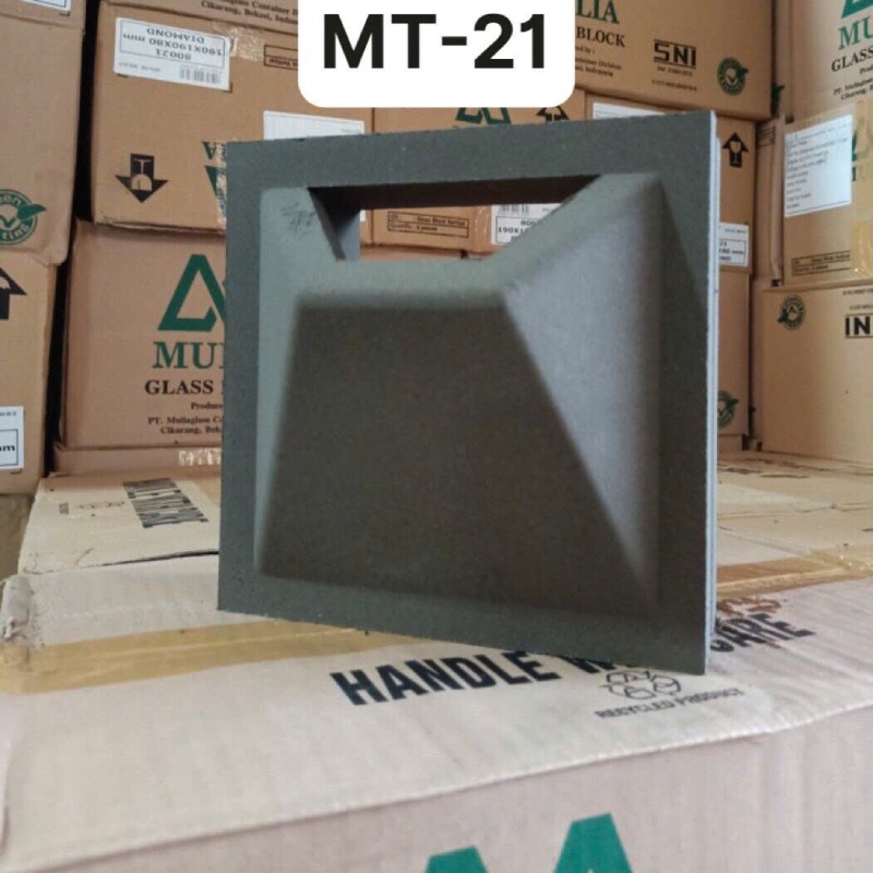 Gạch thông bánh ú gió xi măng MT-GTG00021