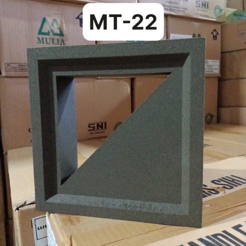 Gạch thông gió xi măng MT-GTG00022