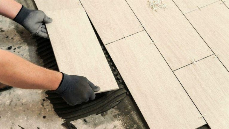 Hướng dẫn kỹ thuật ốp lát gạch giả gỗ chuẩn nhất