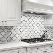 Gạch mosaic – Lựa chọn hoàn hảo cho bể bơi & phòng tắm