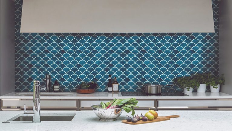 Top 10 mẫu gạch mosaic vảy cá đáng chú ý cho mọi không gian