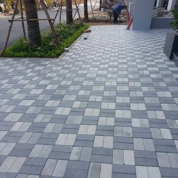 Cẩm nang chọn gạch vỉa hè lát sân vườn: mẫu mới, giá tốt, độ bền cao