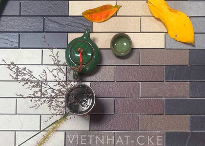 Gạch ốp tường Việt Nhật có bề mặt sắc nét, màu sắc hiện đại, sản phẩm phù hợp với nhiều không gian