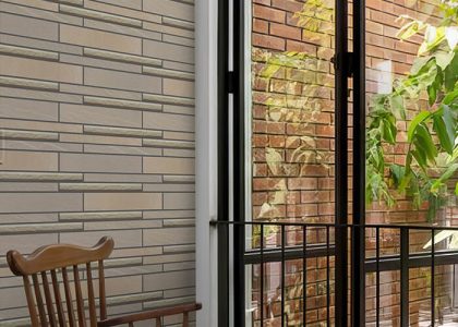 Gạch ốp tường Việt Nhật có bề mặt sắc nét, màu sắc hiện đại, sản phẩm phù hợp với nhiều không gian