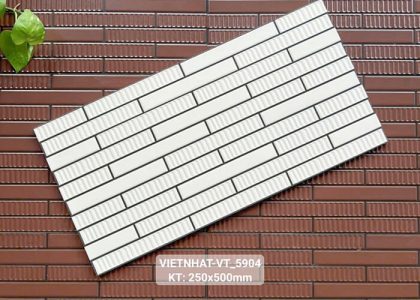 Gạch ốp tường Việt Nhật có bề mặt sắc nét, màu sắc hiện đại, sản phẩm phù hợp với nhiều không gian