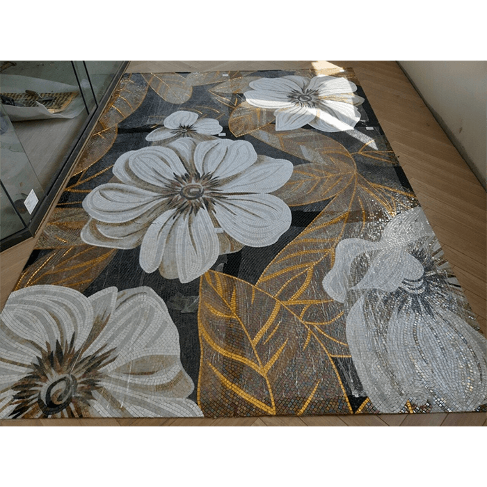 Tranh mosaic gồm những viên gạch nhỏ được nung khoảng 1230 độ C, nhiệt độ nung ổn định mang đến kết cấu vững chắc