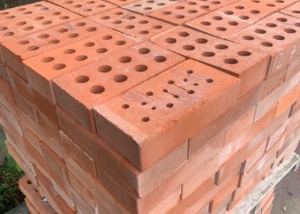 Gạch xây không trát kt 300x150x70mm MT-GCX00004