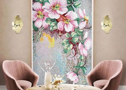 Tranh mosaic gồm những viên gạch nhỏ được nung khoảng 1230 độ C, nhiệt độ nung ổn định mang đến kết cấu vững chắc
