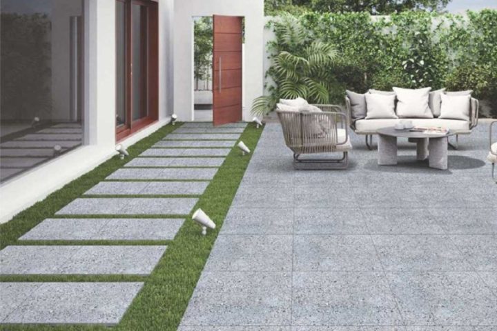 Kinh nghiệm chọn đá ong xám lát sân vườn bền – đẹp – tiết kiệm chi phí