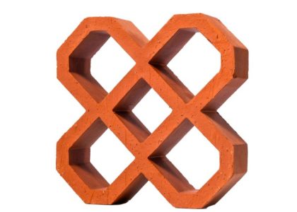 Gạch Thông Gió Hoa Mai là một loại gạch tự nhiên được sản xuất từ đất sét và nung ở nhiệt độ cao.