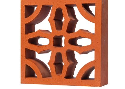 Gạch Thông Gió Hoa Phượng là một loại gạch tự nhiên được sản xuất từ đất sét và nung ở nhiệt độ cao.