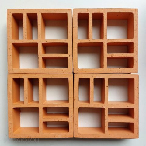 Gạch Thông Gió Lục Kết là một loại gạch tự nhiên được sản xuất từ đất sét và nung ở nhiệt độ cao.