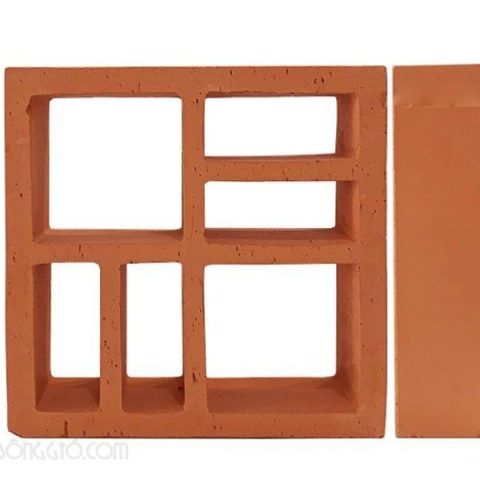 Gạch Thông Gió Lục Kết là một loại gạch tự nhiên được sản xuất từ đất sét và nung ở nhiệt độ cao.