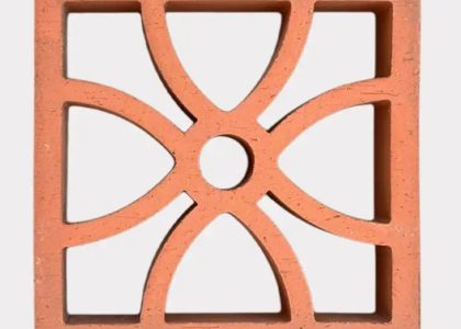 Gạch Thông Gió Tứ Điệp là một loại gạch tự nhiên được sản xuất từ đất sét và nung ở nhiệt độ cao.
