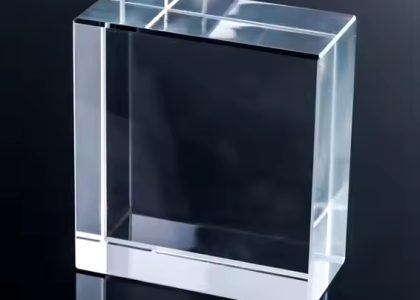 Gạch kính trong suốt 100x100x50mm MTGKM-0004