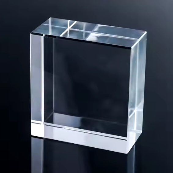 Gạch kính trong suốt 100x100x50mm MTGKM-0004