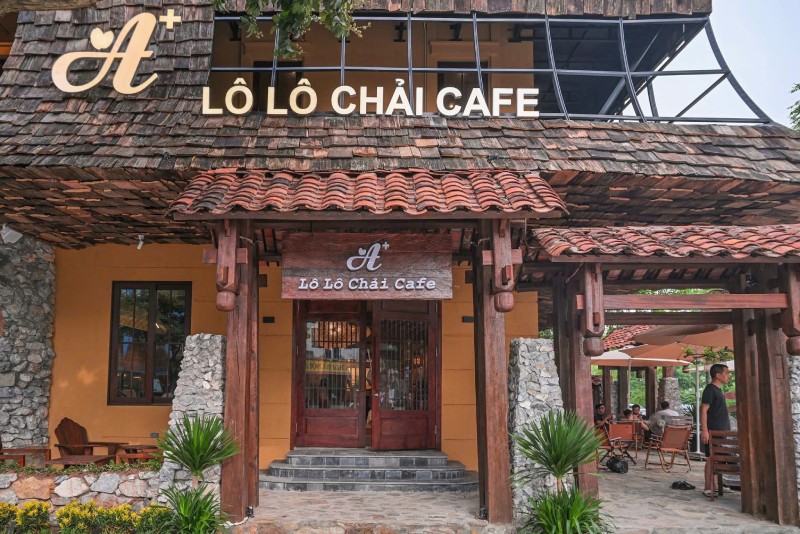 Newlando cung cấp vật liệu hoàn thiện cho Lô Lô Chải Café tại Geleximco An Khánh